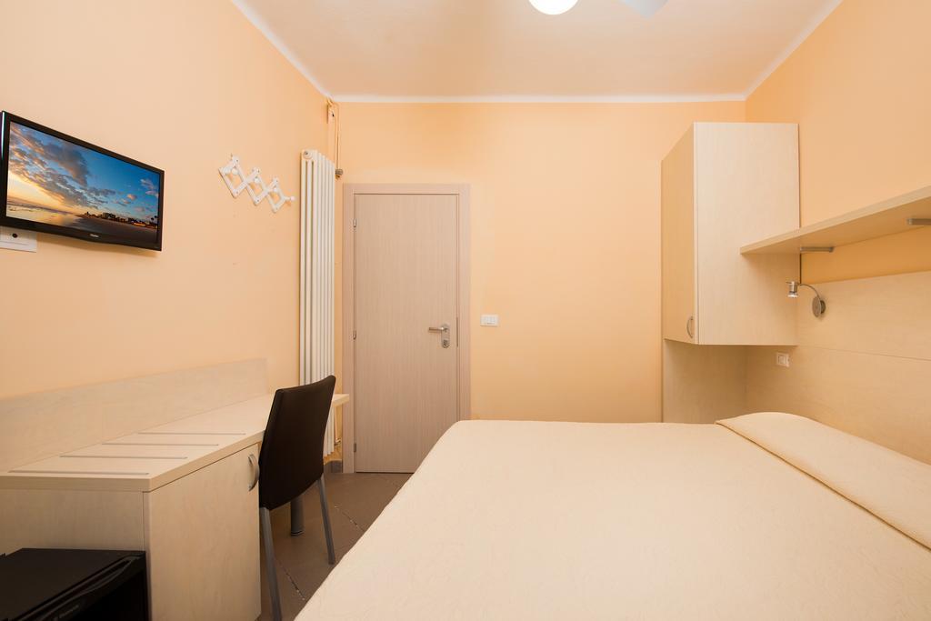 Hotel Cuba Milano Marittima Ngoại thất bức ảnh